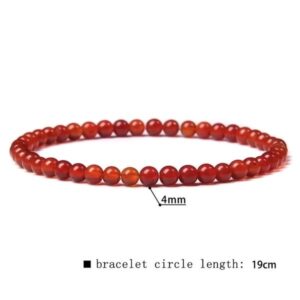 Red bead bracelet measuring 19cm in circumference.